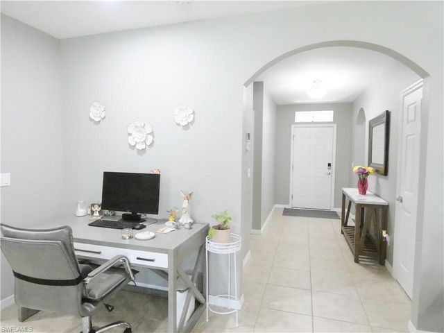 4630 SW 16th PL, Cape Coral, FL 33914
