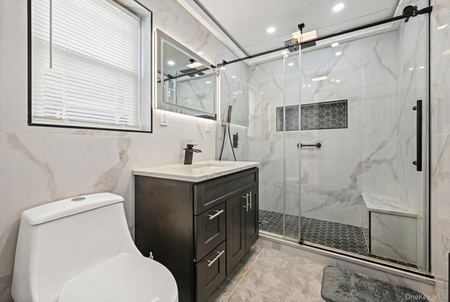 6 Dubonnet Road, Valley Stream, NY 11581