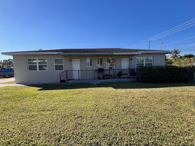 3890 Lakewood Road 1, Palm Springs, FL 33461