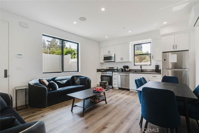 13366 Pala Avenue, Sylmar, CA 91342