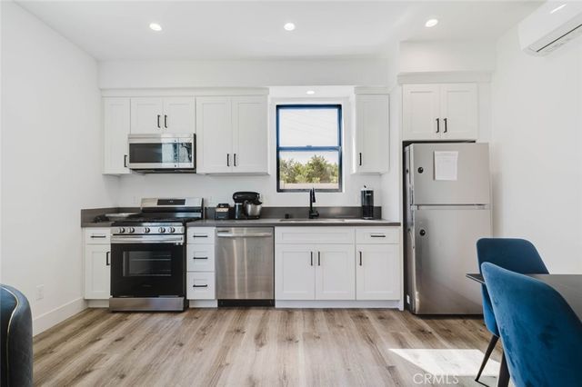 13366 Pala Avenue, Sylmar, CA 91342