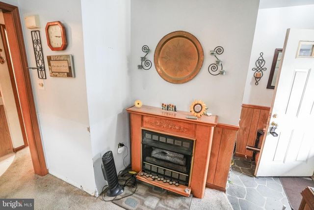 1935 OGDEN DR, Blakeslee, PA 18610