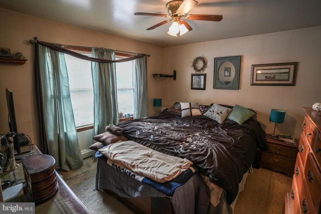 1935 OGDEN DR, Blakeslee, PA 18610