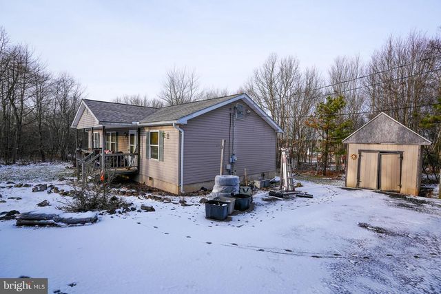 1935 OGDEN DR, Blakeslee, PA 18610