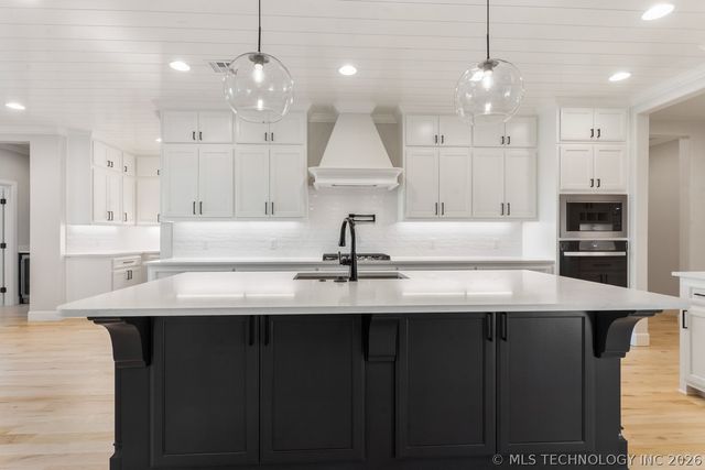 14230 S Delaware Place S, Bixby, OK 74008