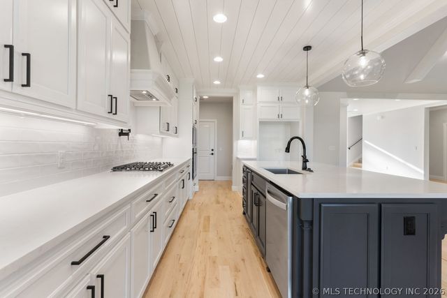 14230 S Delaware Place S, Bixby, OK 74008