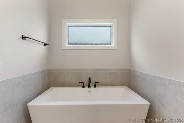 14230 S Delaware Place S, Bixby, OK 74008