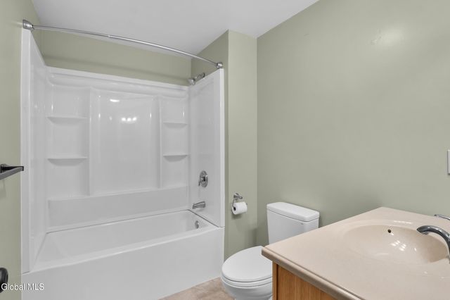 13 Smoke Ridge Road, Queensbury, NY 12804