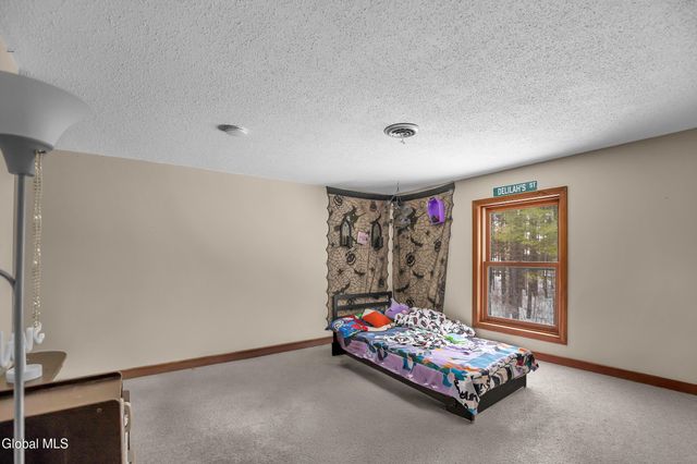 13 Smoke Ridge Road, Queensbury, NY 12804