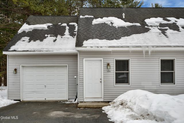 13 Smoke Ridge Road, Queensbury, NY 12804