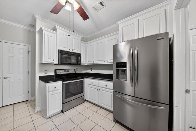 14 Jonathon, Cabot, AR 72023