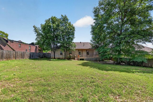 14 Jonathon, Cabot, AR 72023