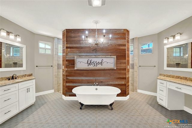 3498 County Road 215, Falls City, TX 78113