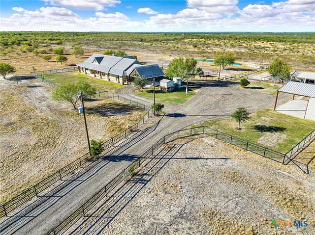 3498 County Road 215, Falls City, TX 78113