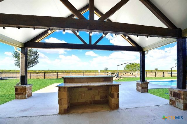 3498 County Road 215, Falls City, TX 78113