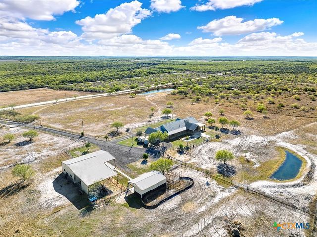 3498 County Road 215, Falls City, TX 78113