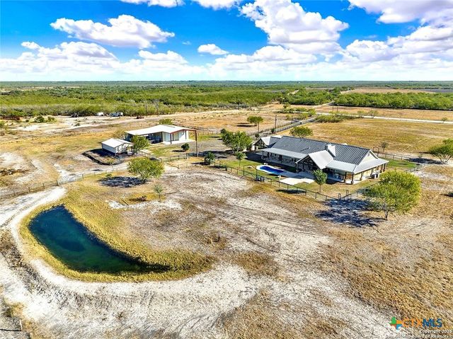3498 County Road 215, Falls City, TX 78113
