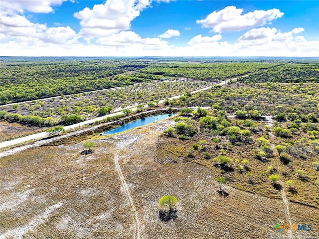 3498 County Road 215, Falls City, TX 78113