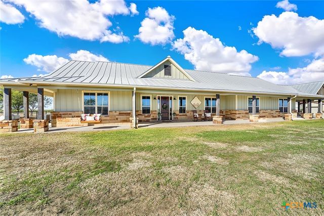 3498 County Road 215, Falls City, TX 78113