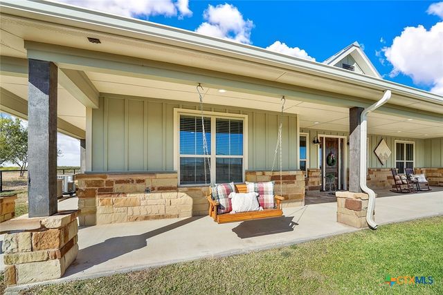 3498 County Road 215, Falls City, TX 78113