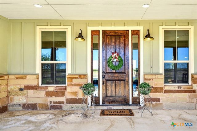 3498 County Road 215, Falls City, TX 78113