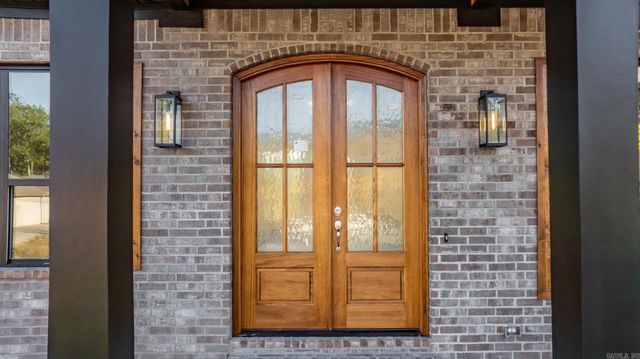 169 Maumelle Valley Drive, Maumelle, AR 72113