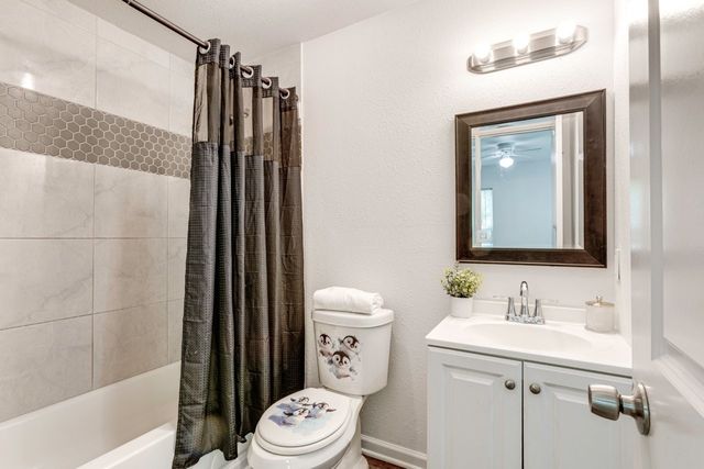 1738 Oak Hill Circle, Dallas, TX 75217