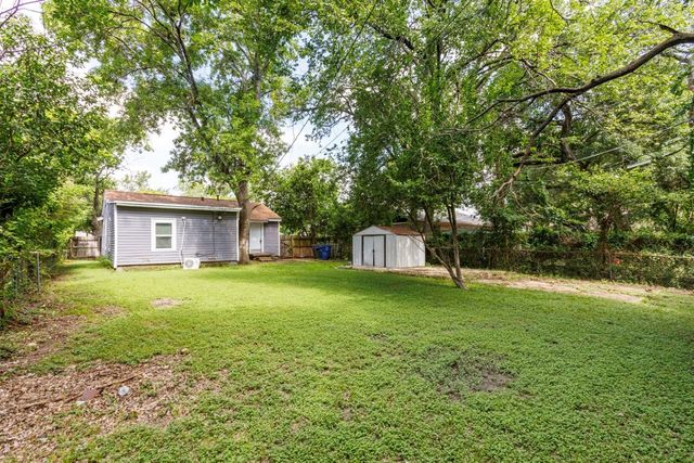 1738 Oak Hill Circle, Dallas, TX 75217
