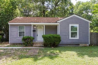 1738 Oak Hill Circle, Dallas, TX 75217
