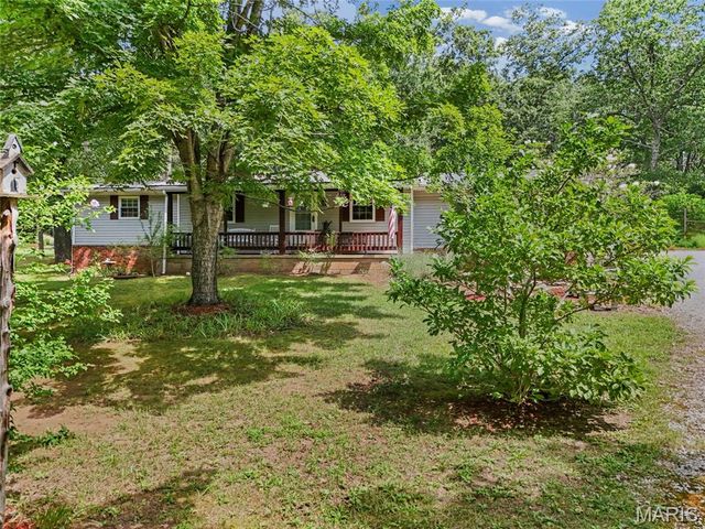 4033 Lakewood Drive, De Soto, MO 63020