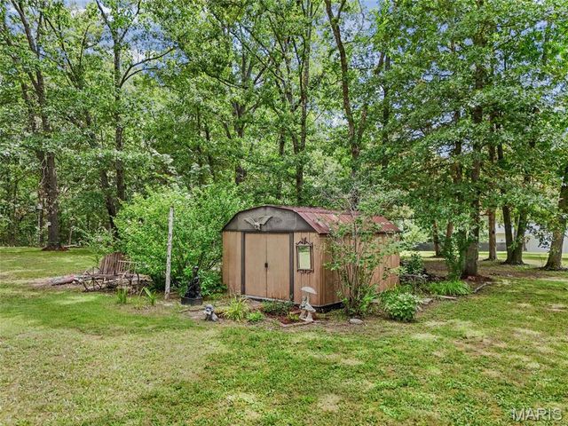 4033 Lakewood Drive, De Soto, MO 63020