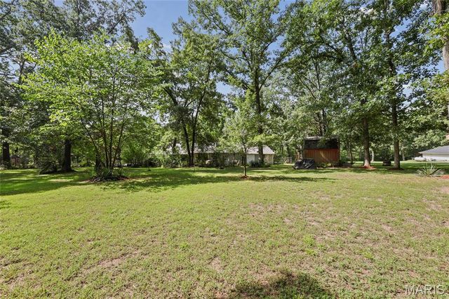4033 Lakewood Drive, De Soto, MO 63020