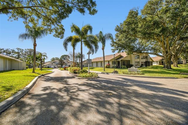 474 LAKEVIEW DRIVE 28, Palm Harbor, FL 34683