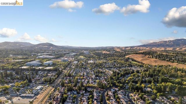 724 Winterside Circle, San Ramon, CA 94583