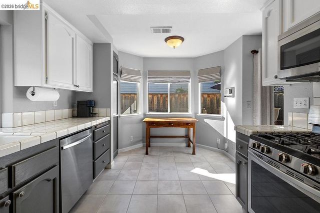 724 Winterside Circle, San Ramon, CA 94583