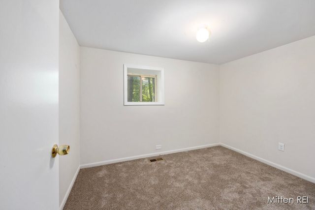 13029 E Heights Road, Remus, MI 49340