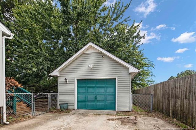 3464 McChoen Drive, Fayetteville, NC 28311