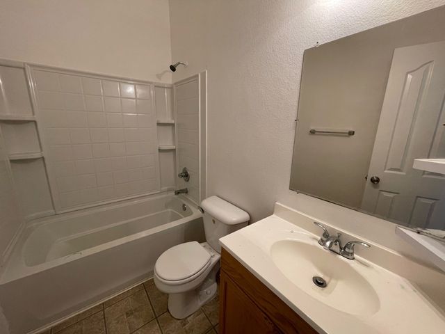 905 Remington Ranch Road, Mansfield, TX 76063