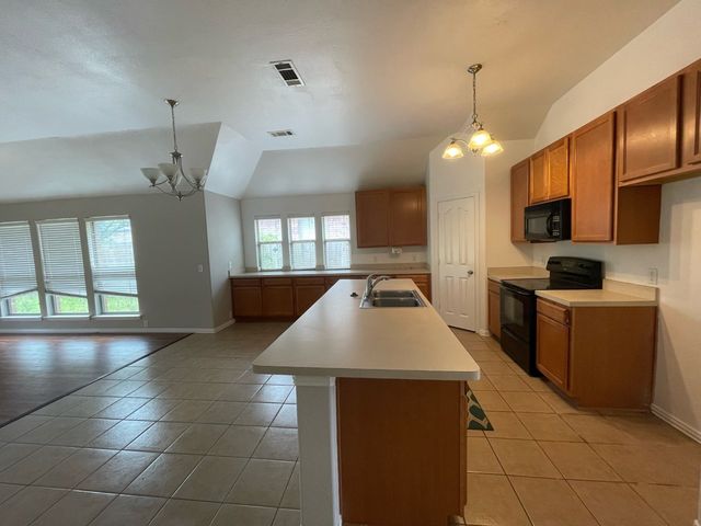 905 Remington Ranch Road, Mansfield, TX 76063