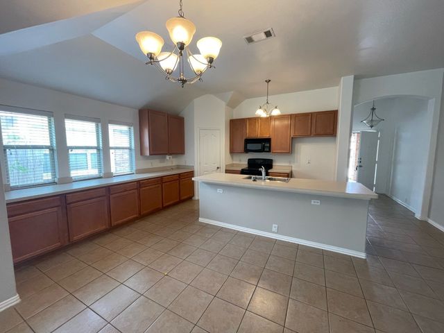 905 Remington Ranch Road, Mansfield, TX 76063