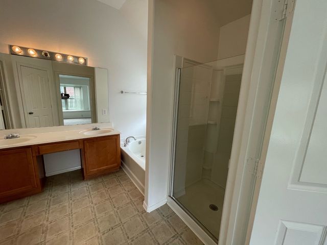 905 Remington Ranch Road, Mansfield, TX 76063