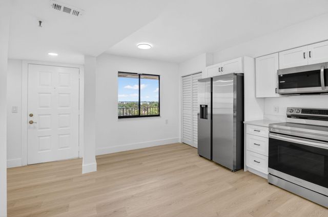 14475 Strathmore Lane 808, Delray Beach, FL 33446