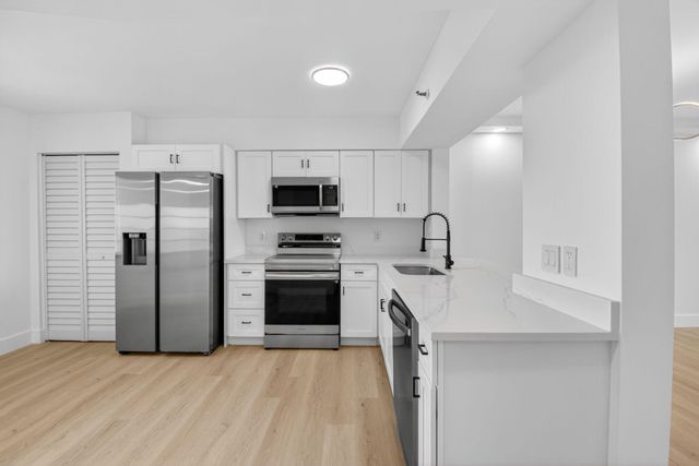 14475 Strathmore Lane 808, Delray Beach, FL 33446