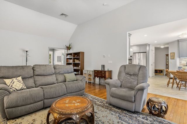 9 Homestead Lane, Brentwood, NH 03833