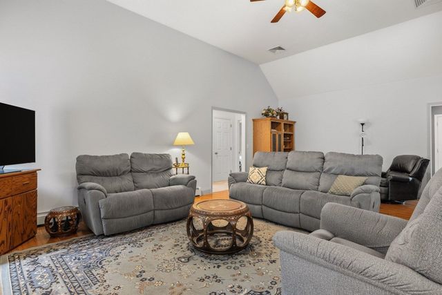 9 Homestead Lane, Brentwood, NH 03833