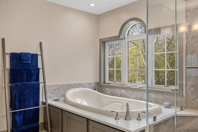 9 Homestead Lane, Brentwood, NH 03833