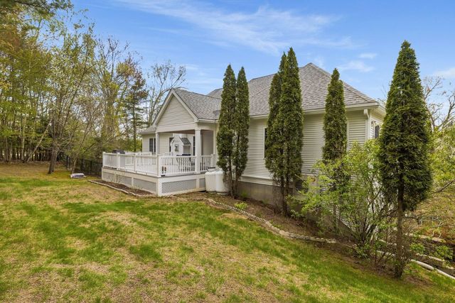 9 Homestead Lane, Brentwood, NH 03833