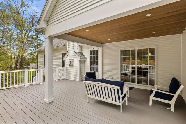 9 Homestead Lane, Brentwood, NH 03833