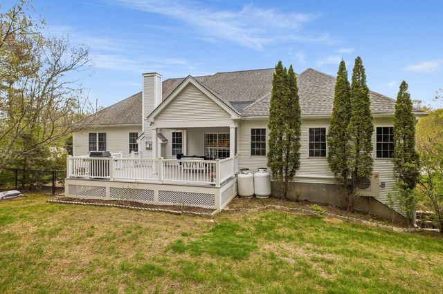 9 Homestead Lane, Brentwood, NH 03833
