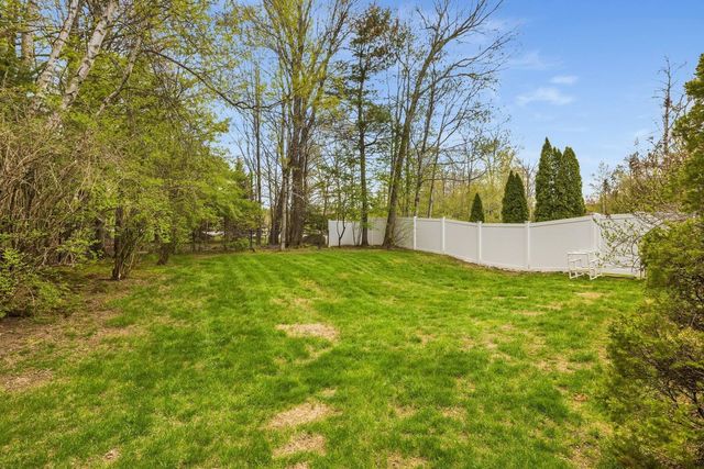 9 Homestead Lane, Brentwood, NH 03833
